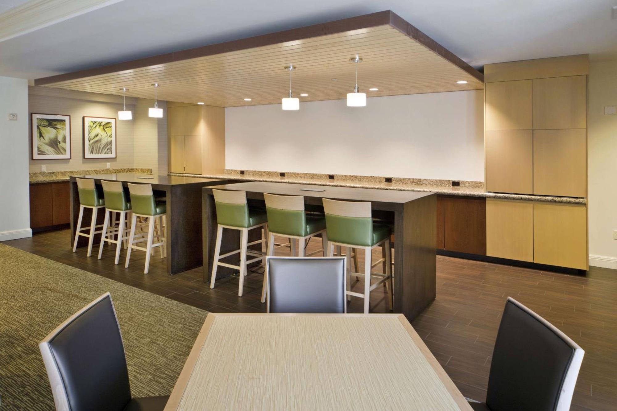 Doubletree By Hilton Nanuet Hotel Exterior foto