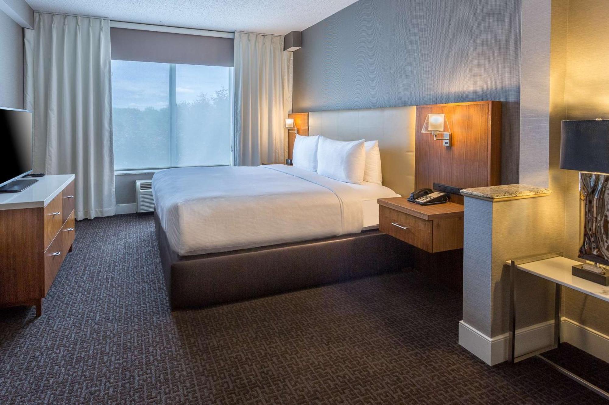 Doubletree By Hilton Nanuet Hotel Exterior foto