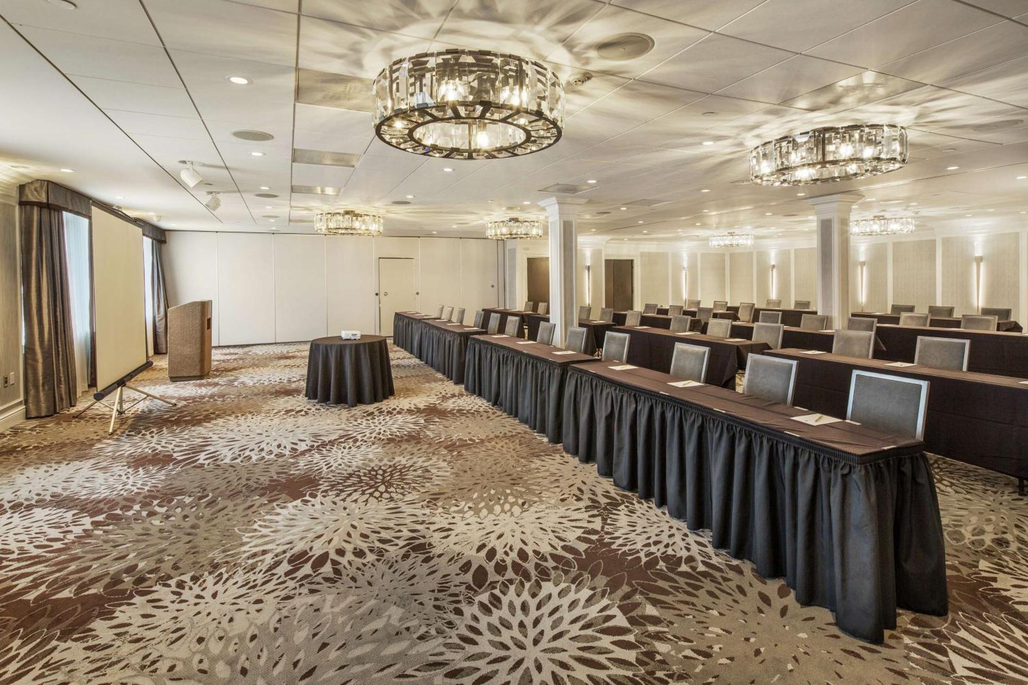 Doubletree By Hilton Nanuet Hotel Exterior foto